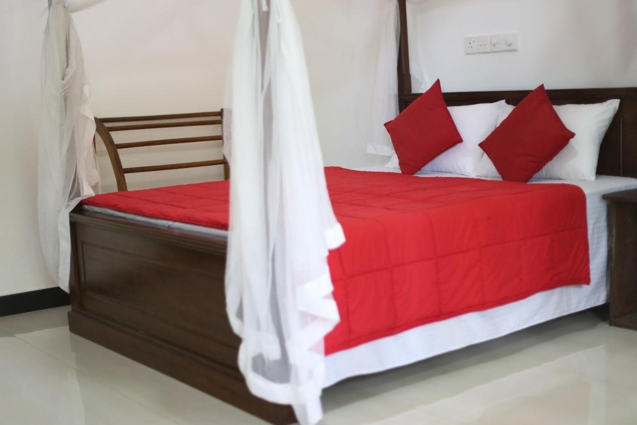 Bakery Family Guest House Mirissa Rom bilde